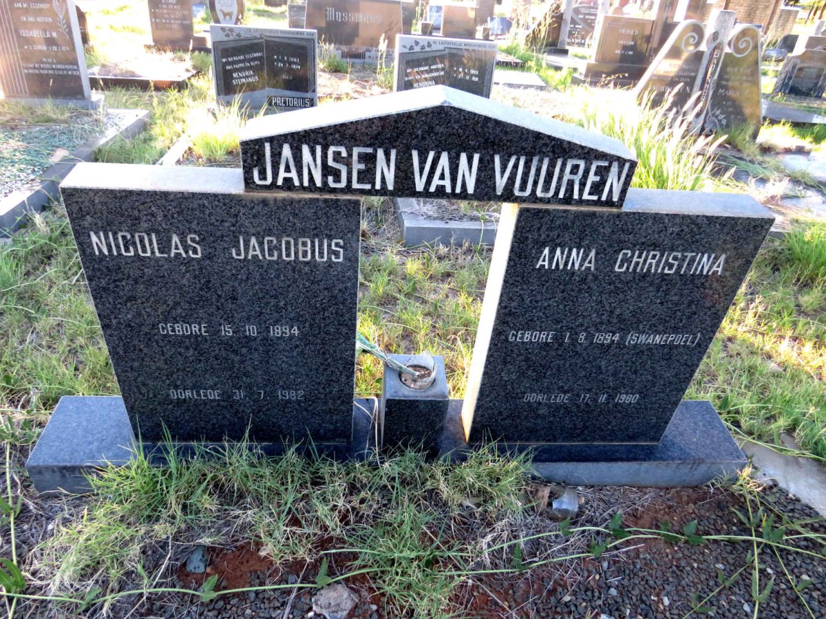 VUUREN Nicolas Jacobus, Jansen van 1894-1982 & Anna Christina SWANEPOEL 1894-1980