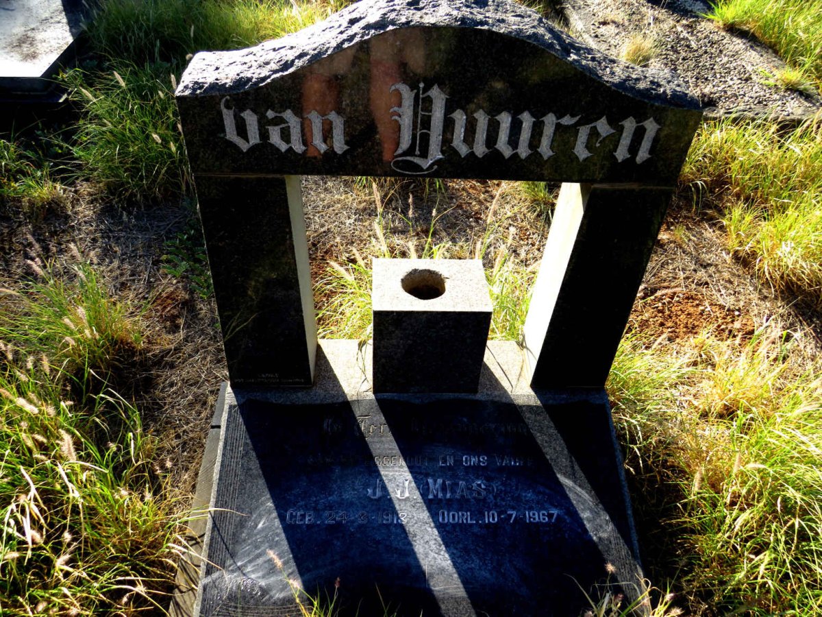 VUUREN J.J., van 1913-1967_1
