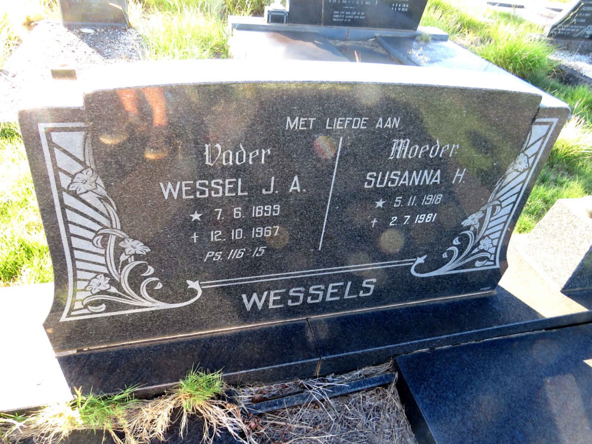 WESSELS Wessel J.A. 1899-1967 & Susanna H. 1918-1981